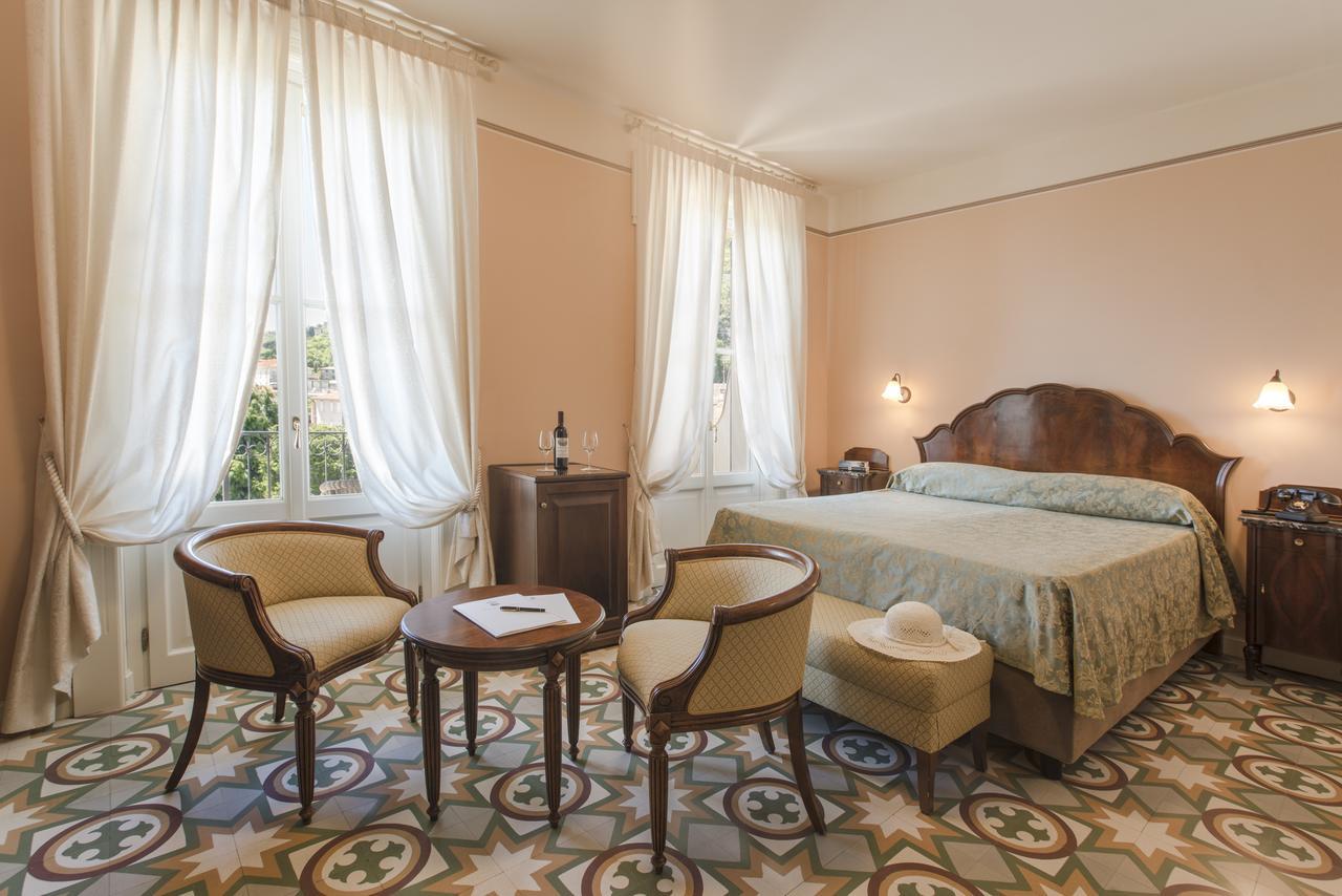 Hotel Gardenia Al Lago Gargnano Bagian luar foto